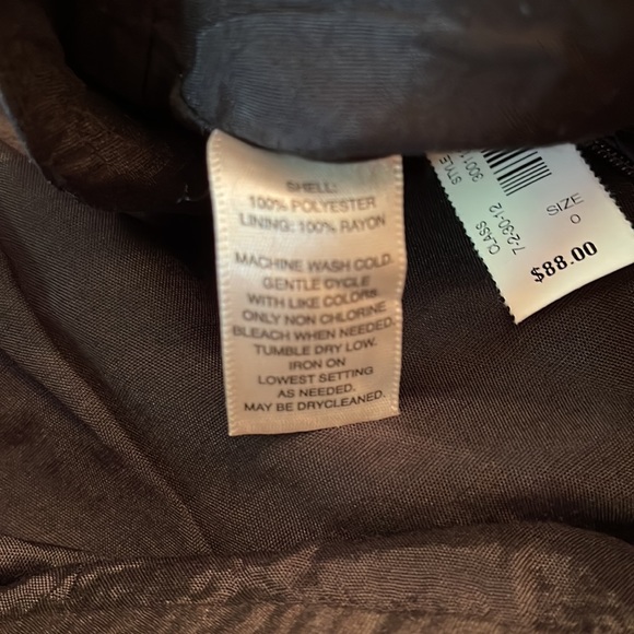 WHBM EMBROIDERED FLOWER TULIP HEM SKIRT - Picture 8 of 8